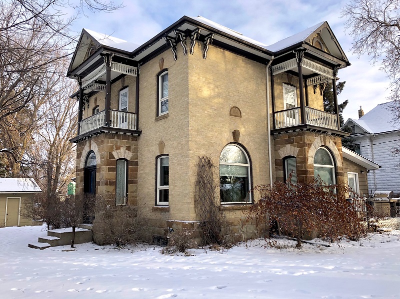 710 Broadway St., Boissevain, MB Southwest Agencies